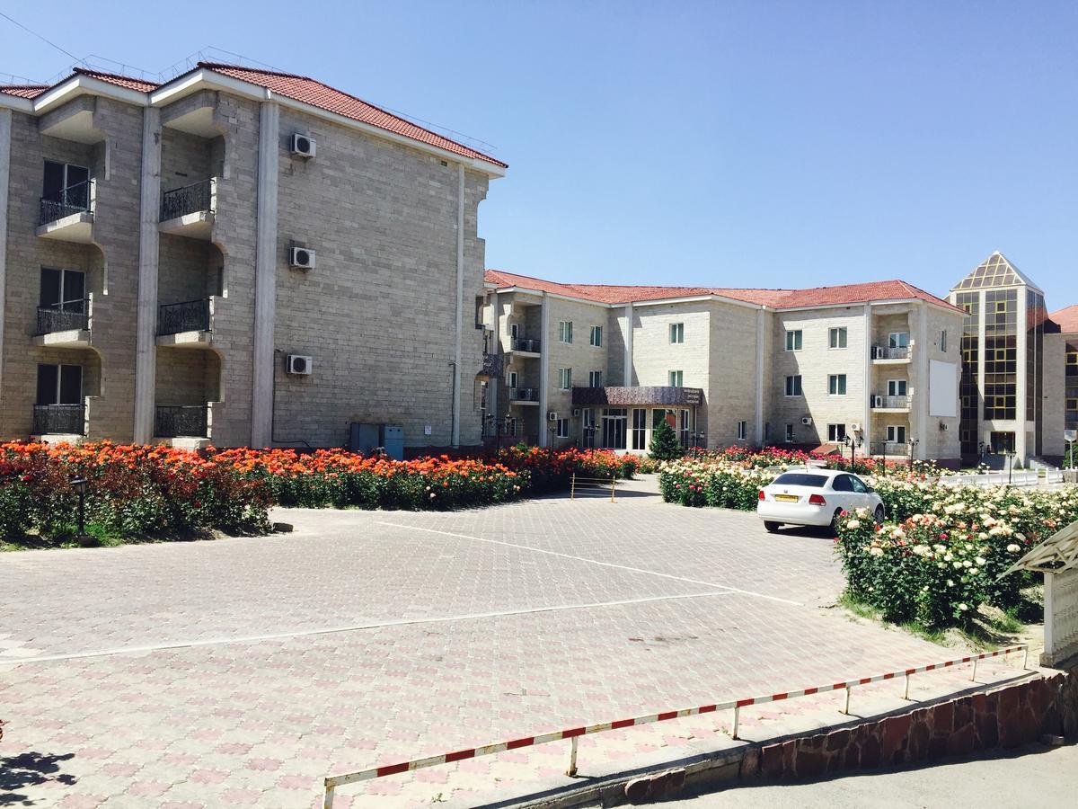 Hotel Ark Ms Тараз Экстерьер фото