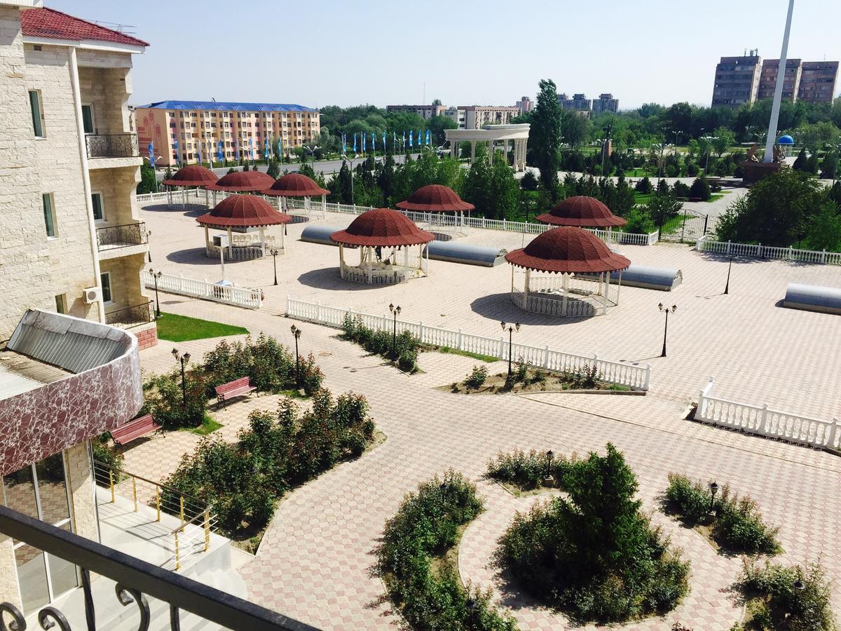 Hotel Ark Ms Тараз Экстерьер фото